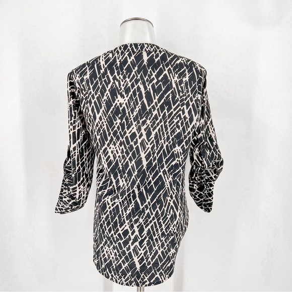 Collective Concepts black and white blouse - Picture 8 of 9